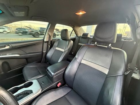 Used 2012 Toyota Camry SE image 12