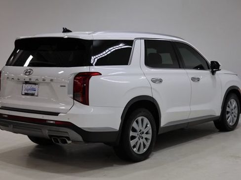 Used 2023 Hyundai Palisade SEL AWD/4WD image 7