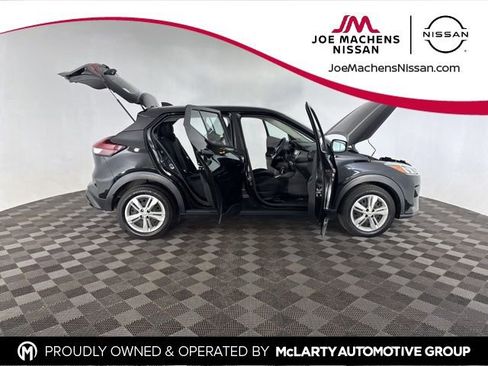 Certified 2021 Nissan Kicks S image 13