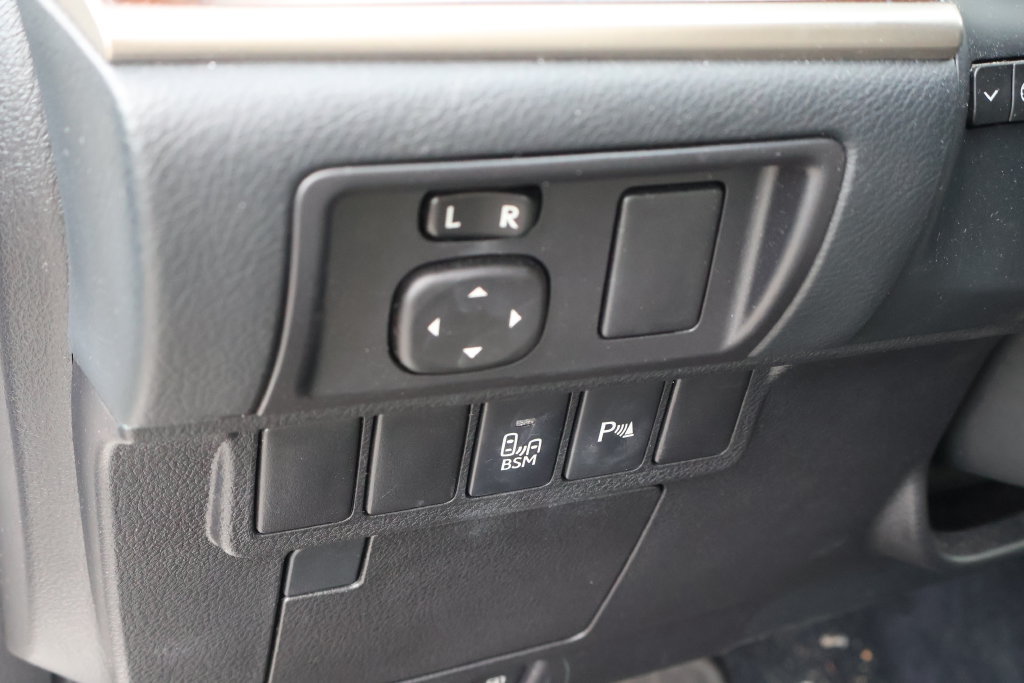 Used 2014 Lexus ES 350 w/ Ultra Luxury Package FWD image 15