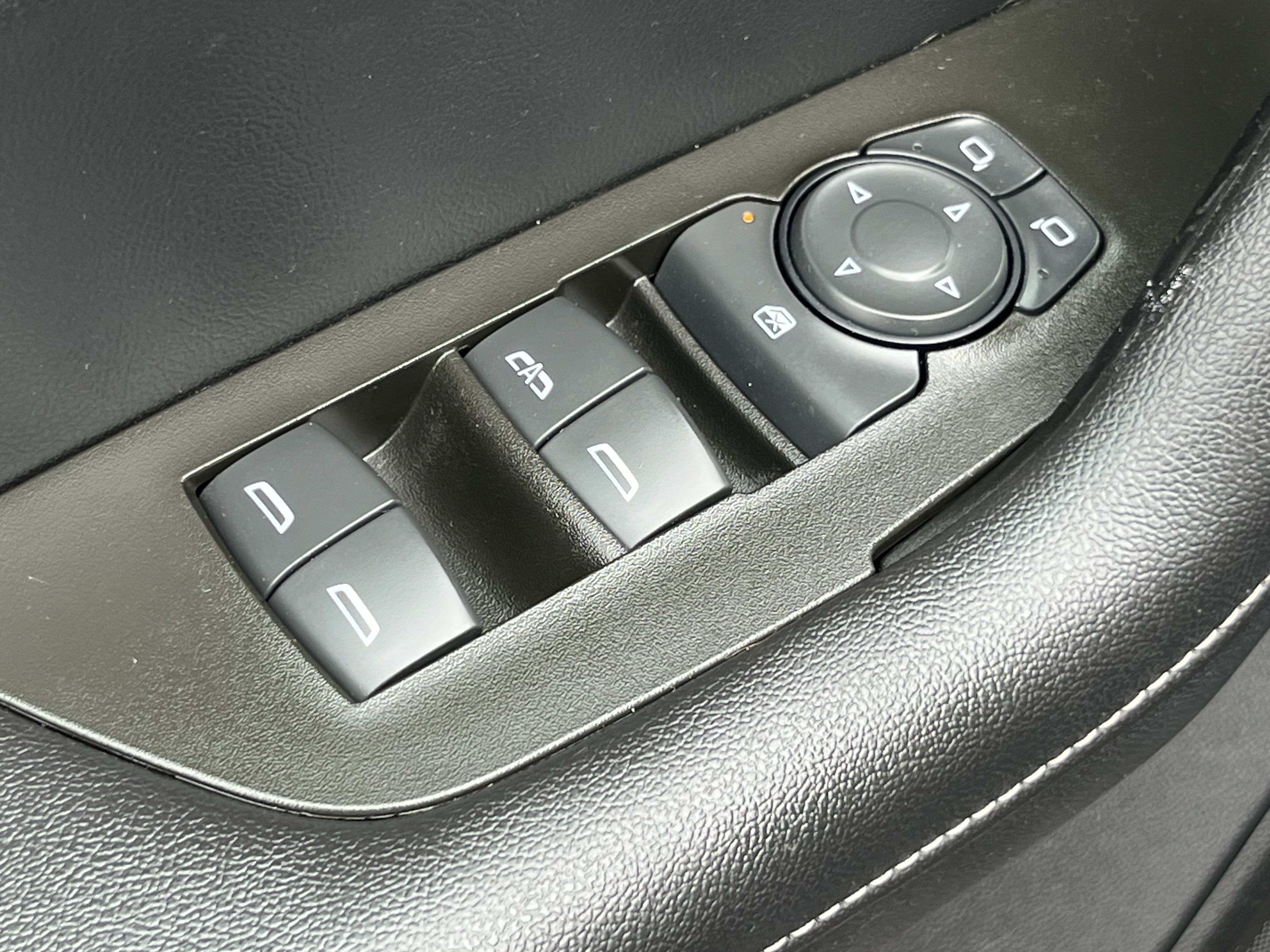 Used 2023 Chevrolet Blazer LT AWD/4WD image 21