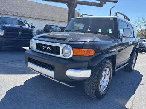 Used 2008 Toyota FJ Cruiser 4WD image 1