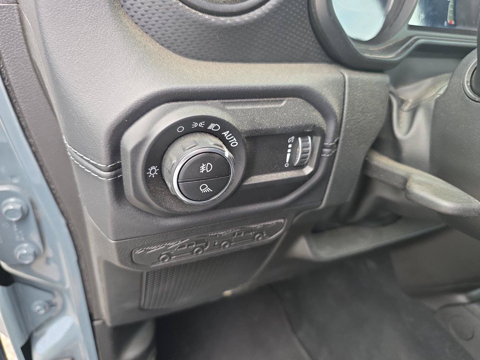 Used 2026 Jeep Gladiator Rubicon AWD/4WD image 18