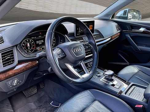 Used 2019 Audi Q5 2.0T Premium Plus w/ Premium Plus Package AWD/4WD image 10