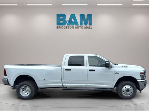 Used 2026 RAM 3500 Tradesman AWD/4WD image 8