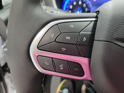 New 2027 Chrysler Pacifica Select AWD/4WD image 23