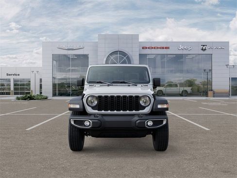 New 2026 Jeep Gladiator Sport image 6
