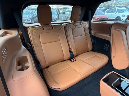 Used 2023 Lincoln Aviator Black Label w/ Dynamic Handling Package image 15