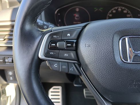 Used 2018 Honda Accord Sport image 30