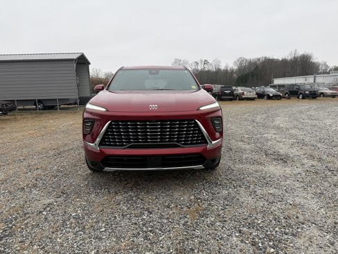 Used 2025 Buick Enclave Avenir w/ Super Cruise Package image 8