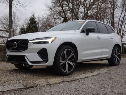 Used 2022 Volvo XC60 B6 R-Design w/ Advanced Package