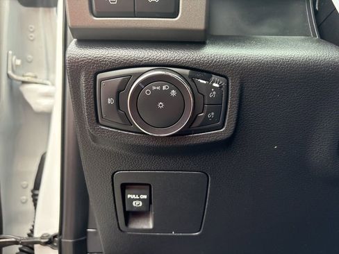 Used 2020 Ford Expedition XLT w/ Equipment Group 202A image 12