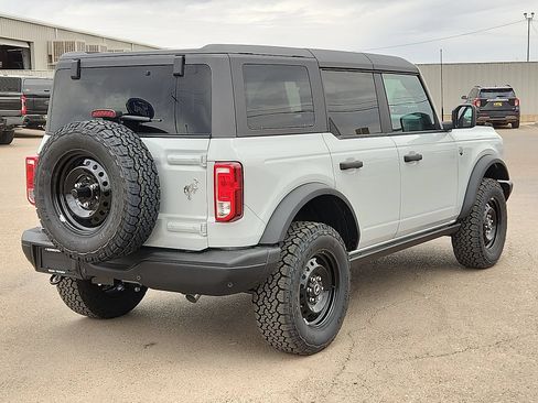 New 2026 Ford Bronco Big Bend w/ Black Diamond Package AWD/4WD image 4