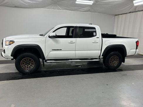 Used 2023 Toyota Tacoma 4x4 Double Cab w/ Trail Edition image 6