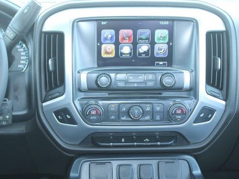 Used 2017 GMC Sierra 2500 SLE w/ HD SLE Preferred Plus Package image 16