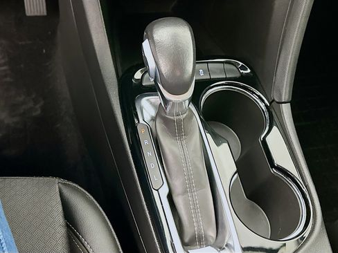 Used 2022 Buick Encore GX Select image 23