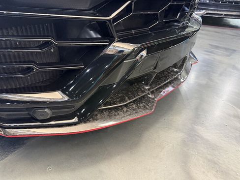 Used 2022 Lamborghini Urus AWD/4WD image 5