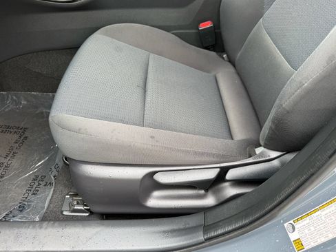 Used 2024 Toyota Prius LE FWD image 14