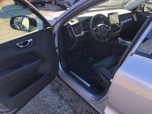 New 2026 Volvo XC60 B5 Ultra w/ Protection Package Premier image 11