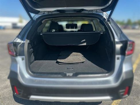 Used 2022 Subaru Outback Limited image 31