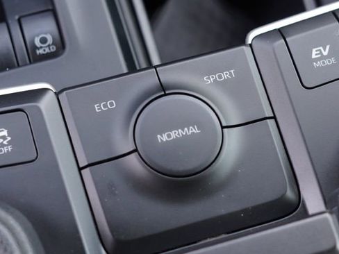 Used 2024 Toyota Grand Highlander XLE image 39