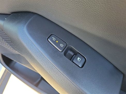 New 2026 Kia Seltos S image 11