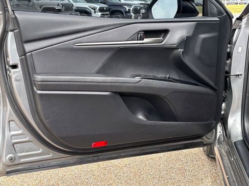 Used 2025 Toyota Camry SE FWD image 26