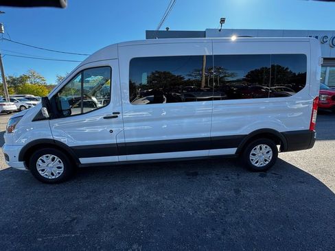 Used 2025 Ford Transit 350 XLT image 2