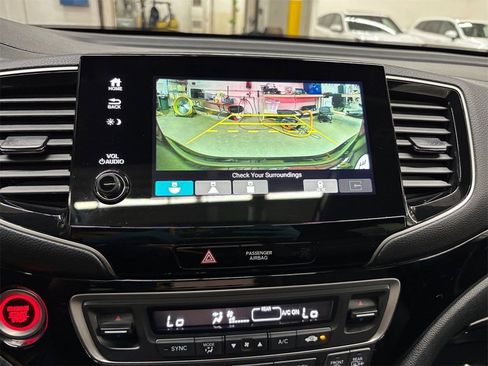 Used 2022 Honda Pilot Touring image 26