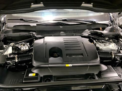 Used 2021 Land Rover Range Rover Sport HST AWD/4WD image 32