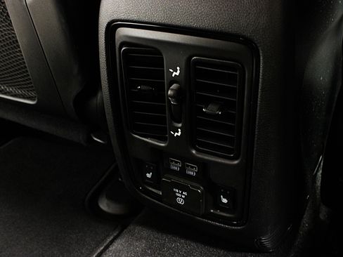 Used 2025 Dodge Durango R/T image 19