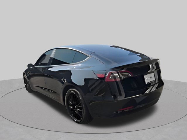 Used 2023 Tesla Model 3 Standard Range RWD image 3