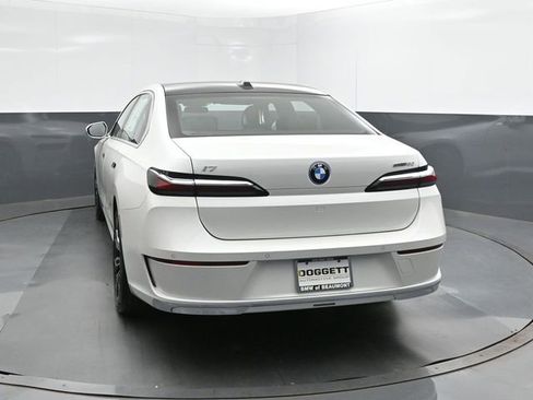New 2026 BMW i7 eDrive50 w/ Premium Package image 8