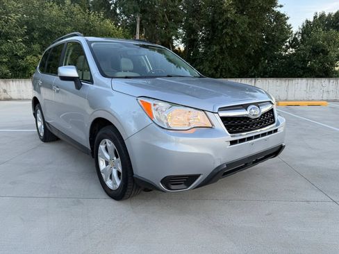 Used 2015 Subaru Forester 2.5i Premium w/ All-Weather Package AWD/4WD image 3