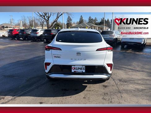 New 2026 Buick Envista Sport Touring image 6