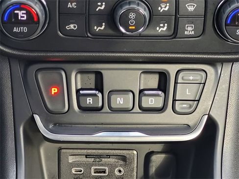 Used 2020 GMC Terrain Denali w/ Denali Premium Package image 16