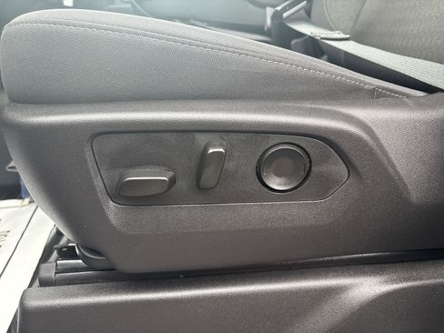 Certified 2025 Chevrolet Silverado 1500 Custom Trail Boss image 27