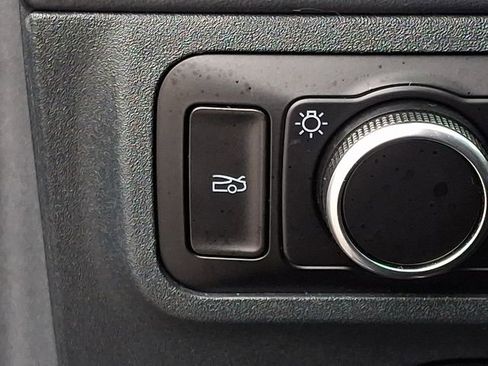 Used 2025 Ford Mustang Premium image 27