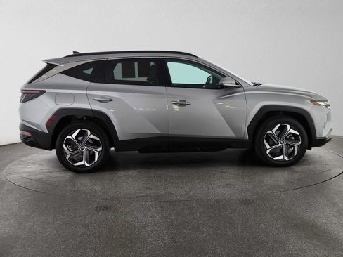Used 2024 Hyundai Tucson Limited AWD/4WD image 2