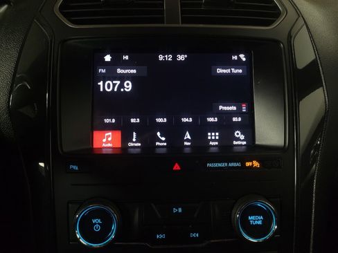 Used 2019 Ford Explorer XLT w/ Equipment Group 202A image 25