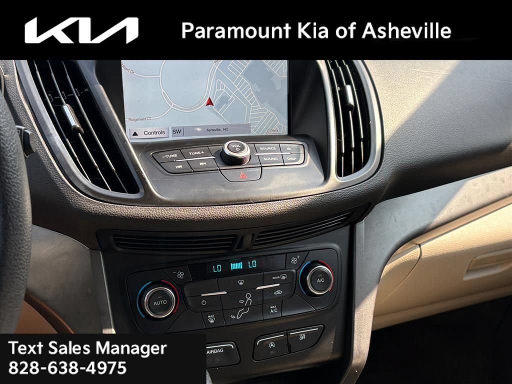 Used 2017 Ford Escape SE w/ Equipment Group 201A AWD/4WD image 10