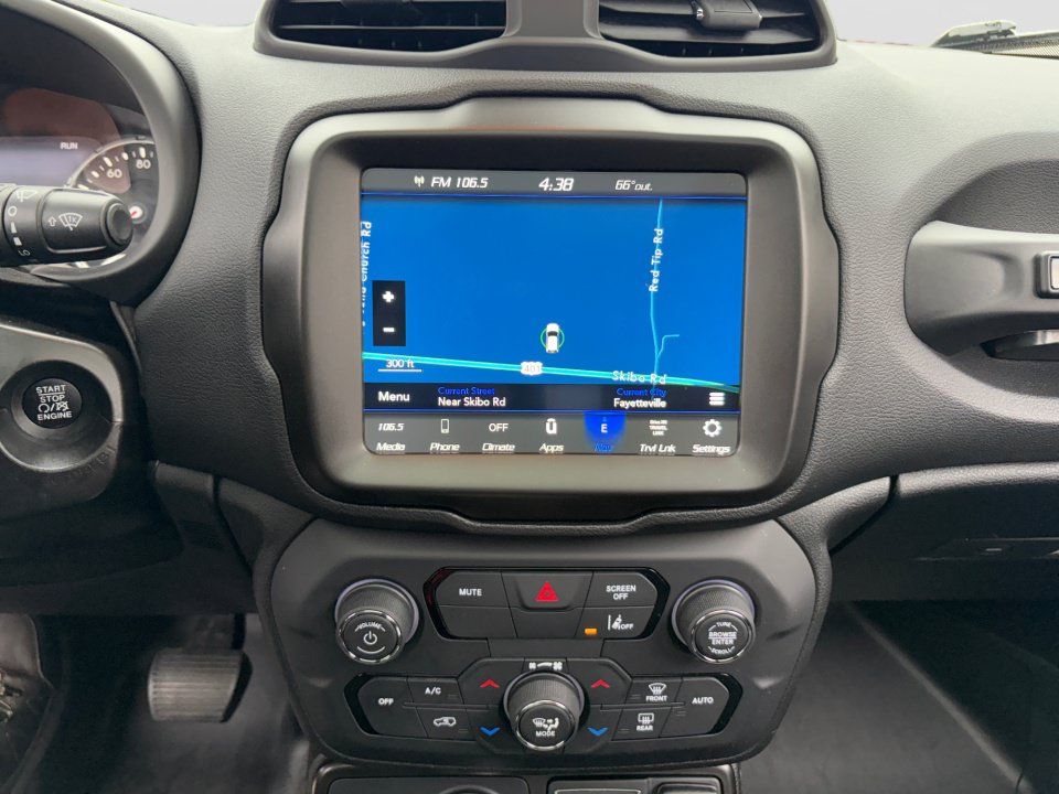 Used 2021 Jeep Renegade Latitude w/ Sun & Sound Group AWD/4WD image 17