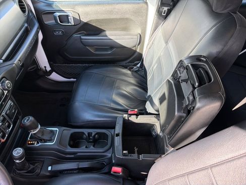 Used 2022 Jeep Wrangler Unlimited Sport w/ Sun And Sound Package image 43