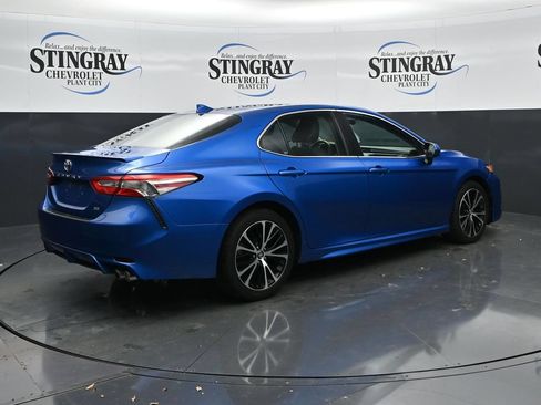 Used 2019 Toyota Camry SE FWD image 7