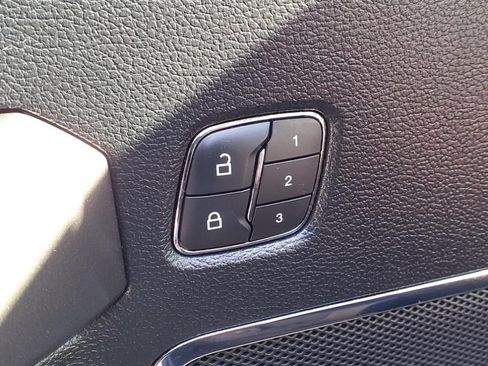Used 2020 Ford F150 Lariat AWD/4WD image 20