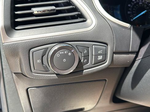 Used 2019 Ford Edge SEL w/ Equipment Group 201A FWD image 17