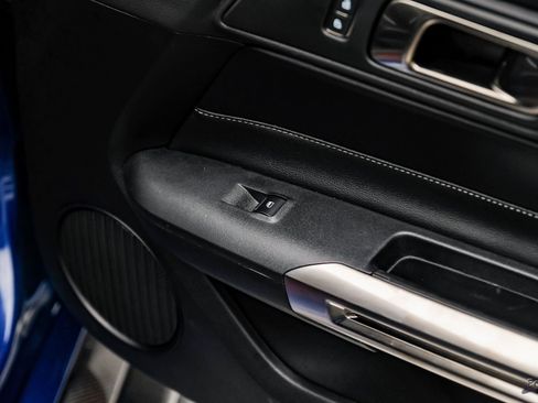 Used 2022 Ford Mustang Shelby GT500 w/ Carbon Fiber Track Pack image 79