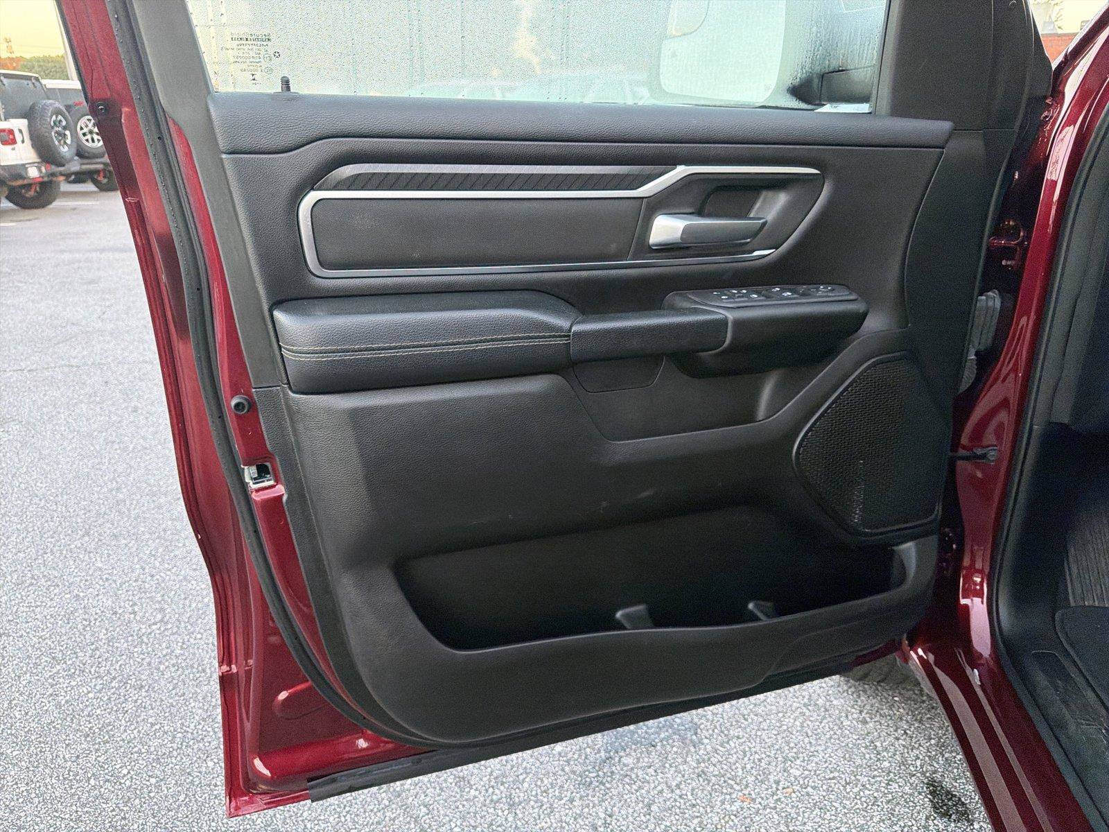 Used 2025 RAM 1500 Big Horn AWD/4WD image 9
