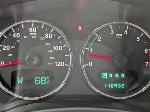 Used 2012 Jeep Liberty Limited Jet w/ Comfort/Convenience Group image 13