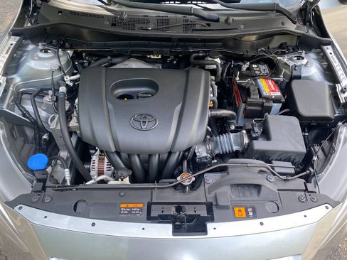 Used 2019 Toyota Yaris LE FWD image 47